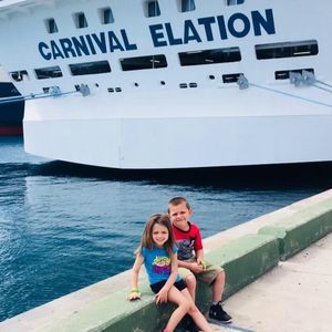 Meet your Posher, Kayla